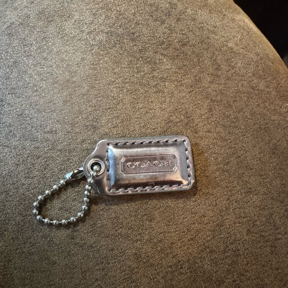Coach silver metallic Mini Hang Tag - Picture 3 of 4